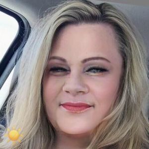 Meet your Posher, Pam